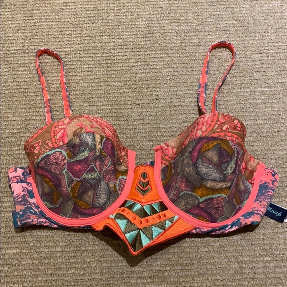 Maaji underwire swim top size M